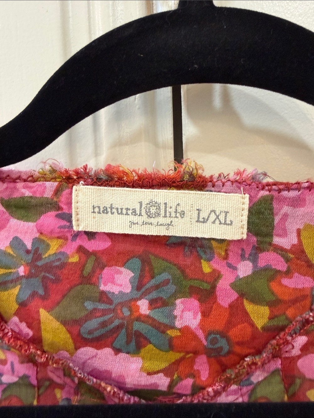 NATURAL LIFE Pink Floral V-Neck Boho Top - Picture 2 of 7